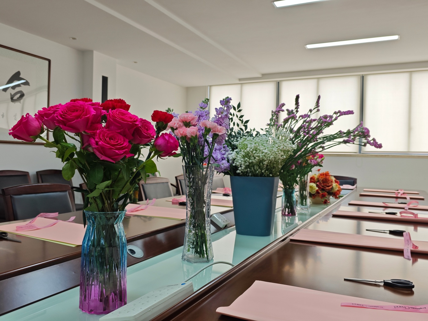 指尖花語(yǔ) 芳華綻放——公司舉辦慶“女神節(jié)”花藝DIY主題活動(dòng)